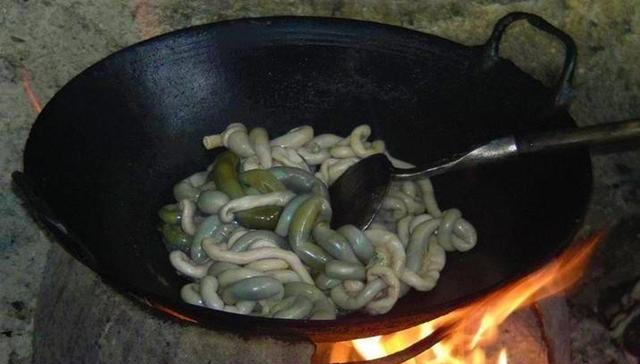 广西特色羊瘪汤一反常态的美味简直就是中国版的猫屎咖啡