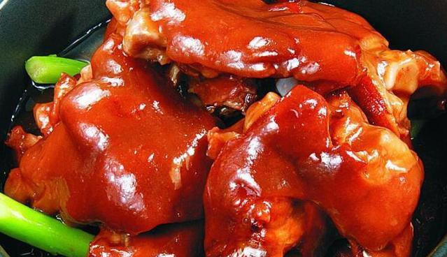 卤牛蹄时,只需多加点它,牛蹄软糯有弹性,满满的全是胶原蛋白