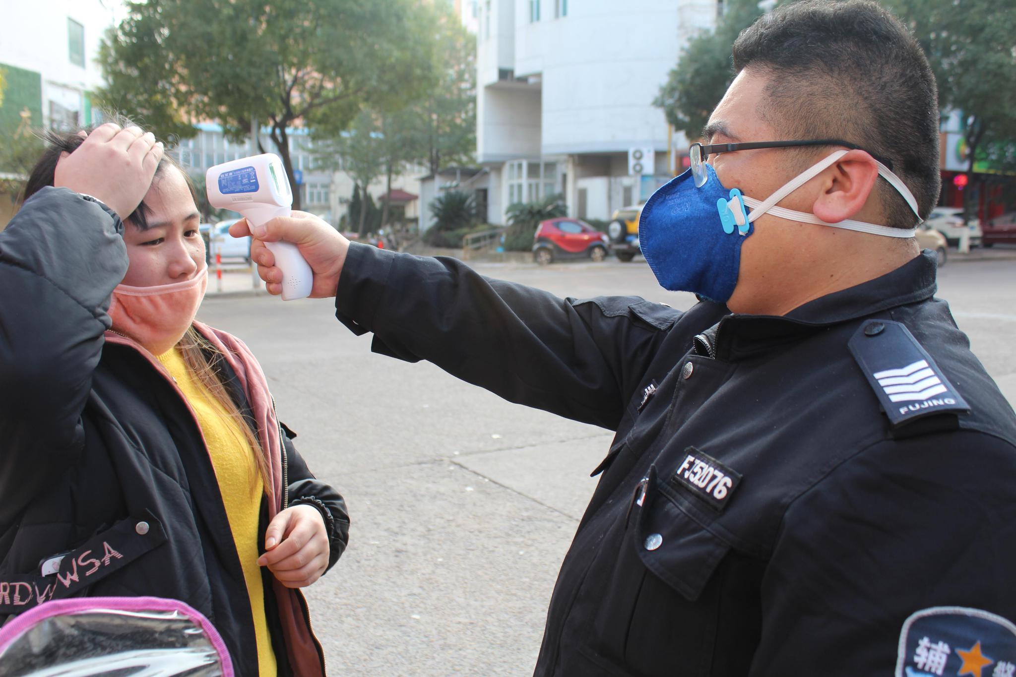 疫情爆发以来,感动中国十大人物,向你们致以最崇高的敬意