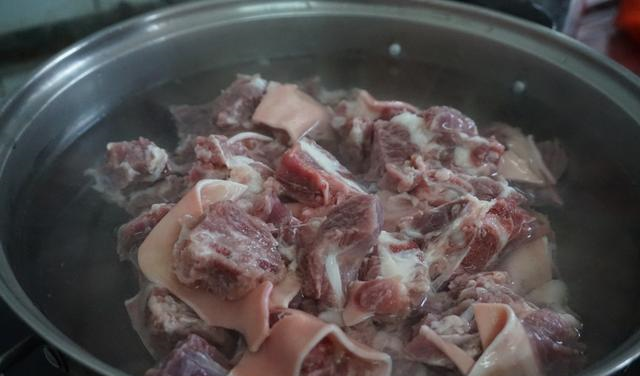 羊肉的这种做法，好多人都没有试过，这样做没有膻味，越吃越香休闲区蓝鸢梦想 - Www.slyday.coM