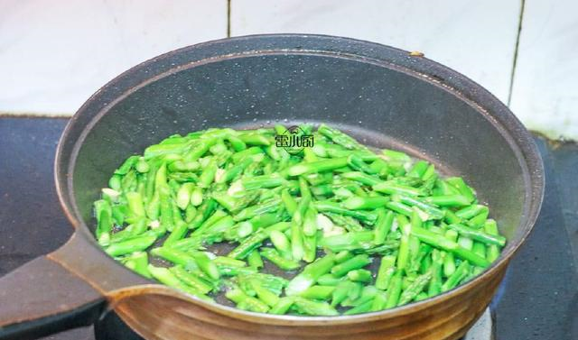 这个菜9块钱一斤,家家户户吃得起,人人都需要,燃烧脂肪它最强休闲区蓝鸢梦想 - Www.slyday.coM 这个菜9块钱一斤,家家户户吃得起,人人都需要,燃烧脂肪它最强休闲区蓝鸢梦想 - Www.slyday.coM