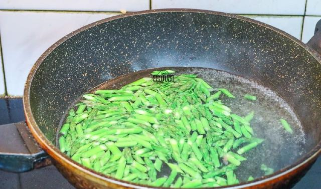 这个菜9块钱一斤,家家户户吃得起,人人都需要,燃烧脂肪它最强休闲区蓝鸢梦想 - Www.slyday.coM 这个菜9块钱一斤,家家户户吃得起,人人都需要,燃烧脂肪它最强休闲区蓝鸢梦想 - Www.slyday.coM