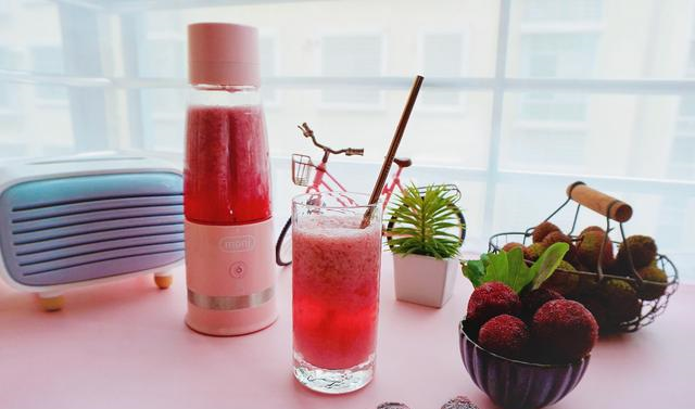 杨梅和荔枝我这样做,酸甜可口,比最近火爆的网红杨荔汤还要好喝休闲区蓝鸢梦想 - Www.slyday.coM 杨梅和荔枝我这样做,酸甜可口,比最近火爆的网红杨荔汤还要好喝休闲区蓝鸢梦想 - Www.slyday.coM