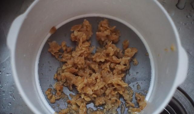 家里有干货腊味的统统翻出来，把它们做成煲仔饭，香得让人吃上瘾休闲区蓝鸢梦想 - Www.slyday.coM