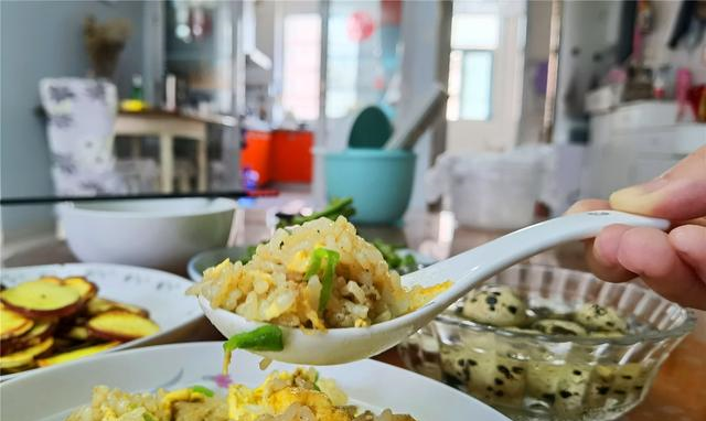 在朋友圈晒老公的厨艺,引发朋友夫妻俩吵架,到底我做错了什么?休闲区蓝鸢梦想 - Www.slyday.coM 在朋友圈晒老公的厨艺,引发朋友夫妻俩吵架,到底我做错了什么?休闲区蓝鸢梦想 - Www.slyday.coM