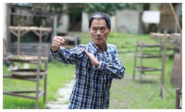 "雷一笑"近况曝光!曾与李连杰剧中争斗,因往事向林青霞道歉