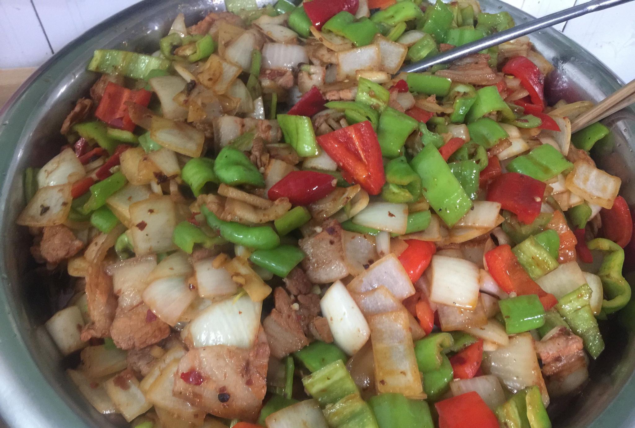 公司食堂的大锅菜,大家看看怎么样?_高清图集_新浪网