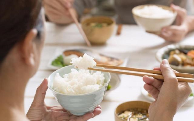 中国人都离不开大米,但老外为啥不吃米饭?看完立马就懂!