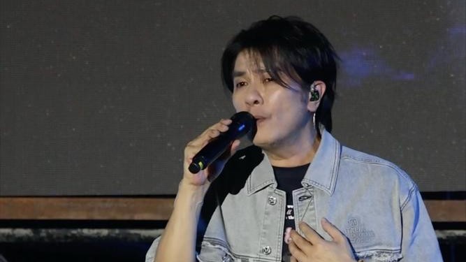 阿杜《游来游去》封神，不善言谈但会唱，开口就是专业级水准