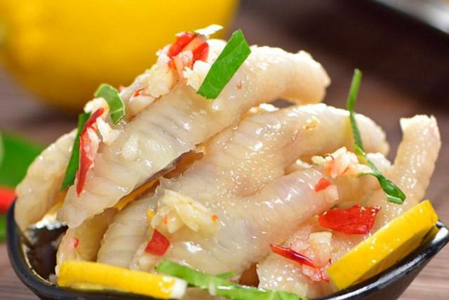 在家自制泰式酸辣凤爪注意这两个步骤酸辣入味更弹牙