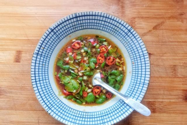 教你自制懒人版酸辣粉,3分钟搞定,鲜香酸辣,让你嗦一口就上瘾休闲区蓝鸢梦想 - Www.slyday.coM 教你自制懒人版酸辣粉,3分钟搞定,鲜香酸辣,让你嗦一口就上瘾休闲区蓝鸢梦想 - Www.slyday.coM