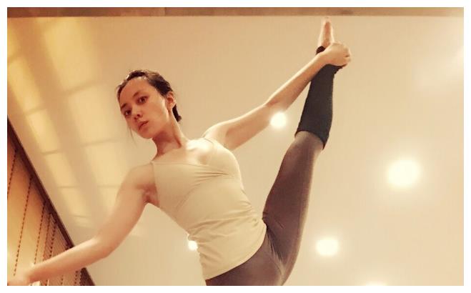 陶慧|周冬雨|心花路放_新浪新闻