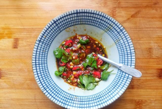 教你自制懒人版酸辣粉,3分钟搞定,鲜香酸辣,让你嗦一口就上瘾休闲区蓝鸢梦想 - Www.slyday.coM 教你自制懒人版酸辣粉,3分钟搞定,鲜香酸辣,让你嗦一口就上瘾休闲区蓝鸢梦想 - Www.slyday.coM