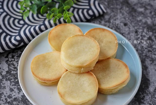长这么大，第一次知道糯米粉这种做法，外酥里糯，好吃停不下来休闲区蓝鸢梦想 - Www.slyday.coM