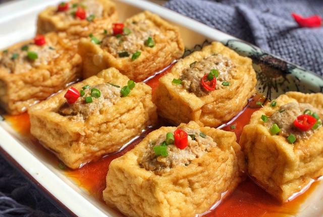 客家肉酿豆腐,比大鱼大肉还好吃,香嫩入味又多汁,超级下饭|酿豆腐