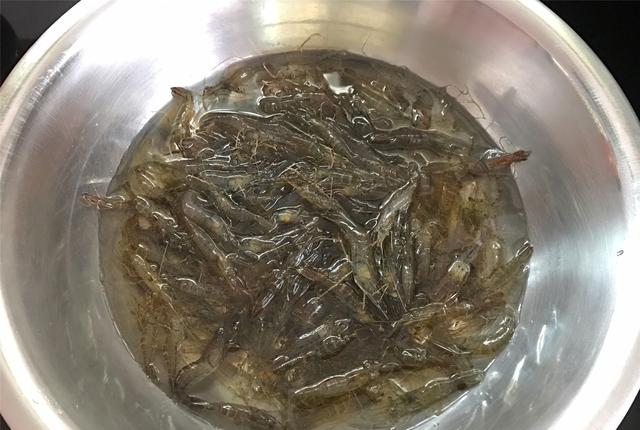 小河虾最具特色的做法炝一炝就好端上桌10分钟光盘