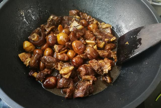 好吃的羊肉要这样做，摒弃繁杂的配料一锅焖，网友：真香休闲区蓝鸢梦想 - Www.slyday.coM