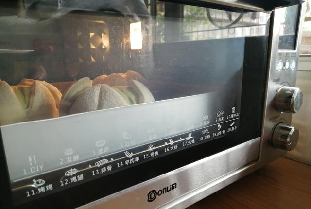 多做两步,面包像花一样漂亮,外脆里软,低油低糖又健康休闲区蓝鸢梦想 - Www.slyday.coM 多做两步,面包像花一样漂亮,外脆里软,低油低糖又健康休闲区蓝鸢梦想 - Www.slyday.coM