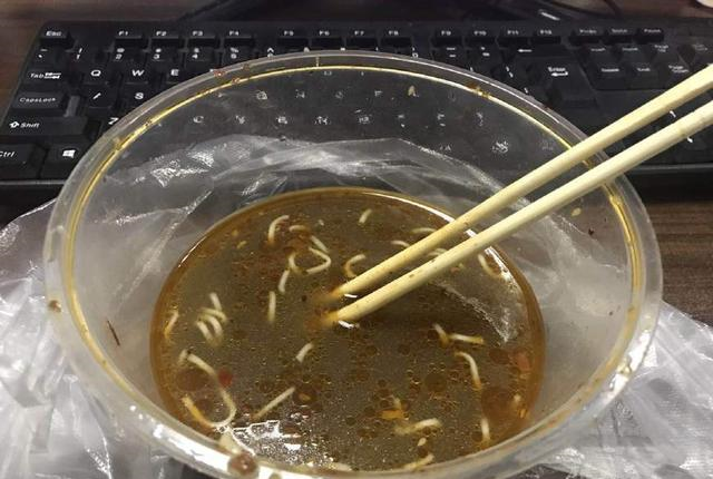 加班的时候你都吃过什么饭菜有像我这样吃的吗想哭了