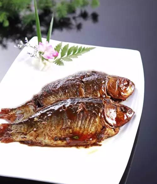 正宗老北京焖酥鱼,鱼骨酥烂,再也不担心孩子吃鱼被鱼刺卡|酥鱼|老北京