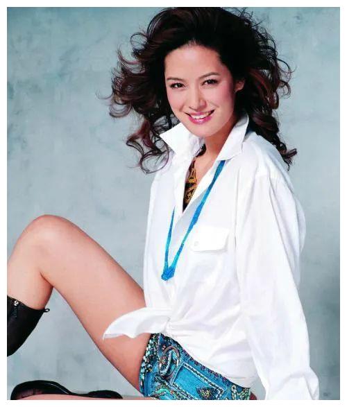 嫁央视总监却婚姻不幸,46岁成女富豪|央视|郎昆|马艳丽_新浪网