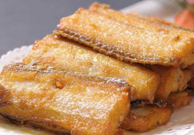 炸带鱼老师傅教你最香做法省时省力肉嫩皮不破香酥无腥味