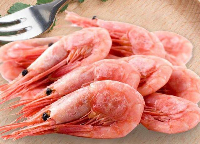 北极虾生吃还是加热后再吃原来这么吃最鲜甜可惜很多人都不懂