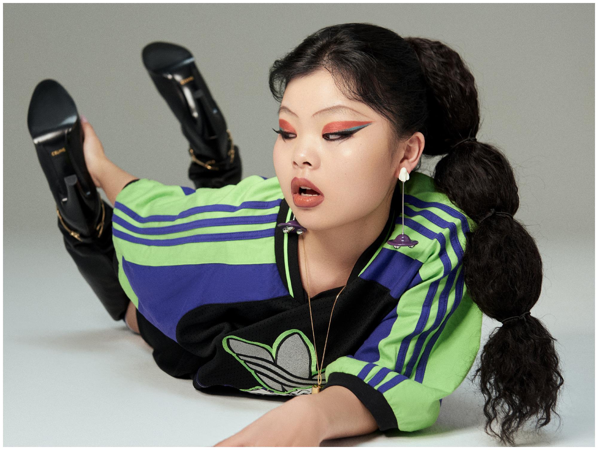 cindy最新运动风大片,敢做例外的c皇表现力十足,秀自信美