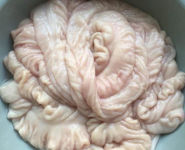 洗猪大肠别只加盐老师傅用这方法腥臭味自动去除又快又干净