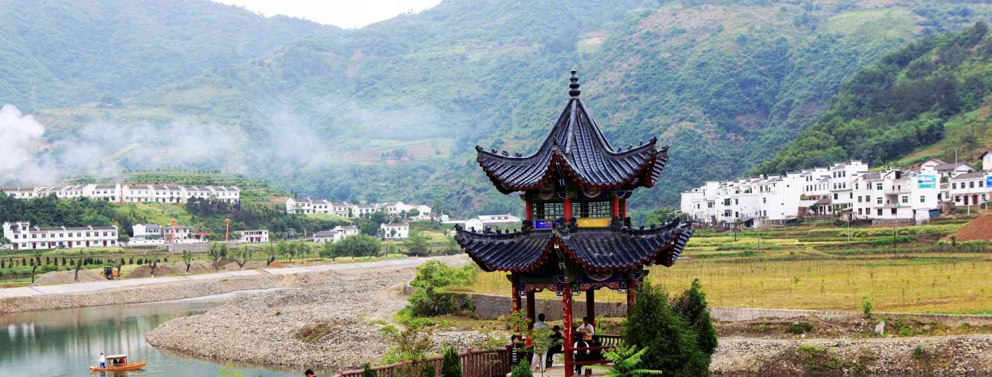 安康绝美景区走红景区环境优美碧水蓝天被称为秦巴仙境