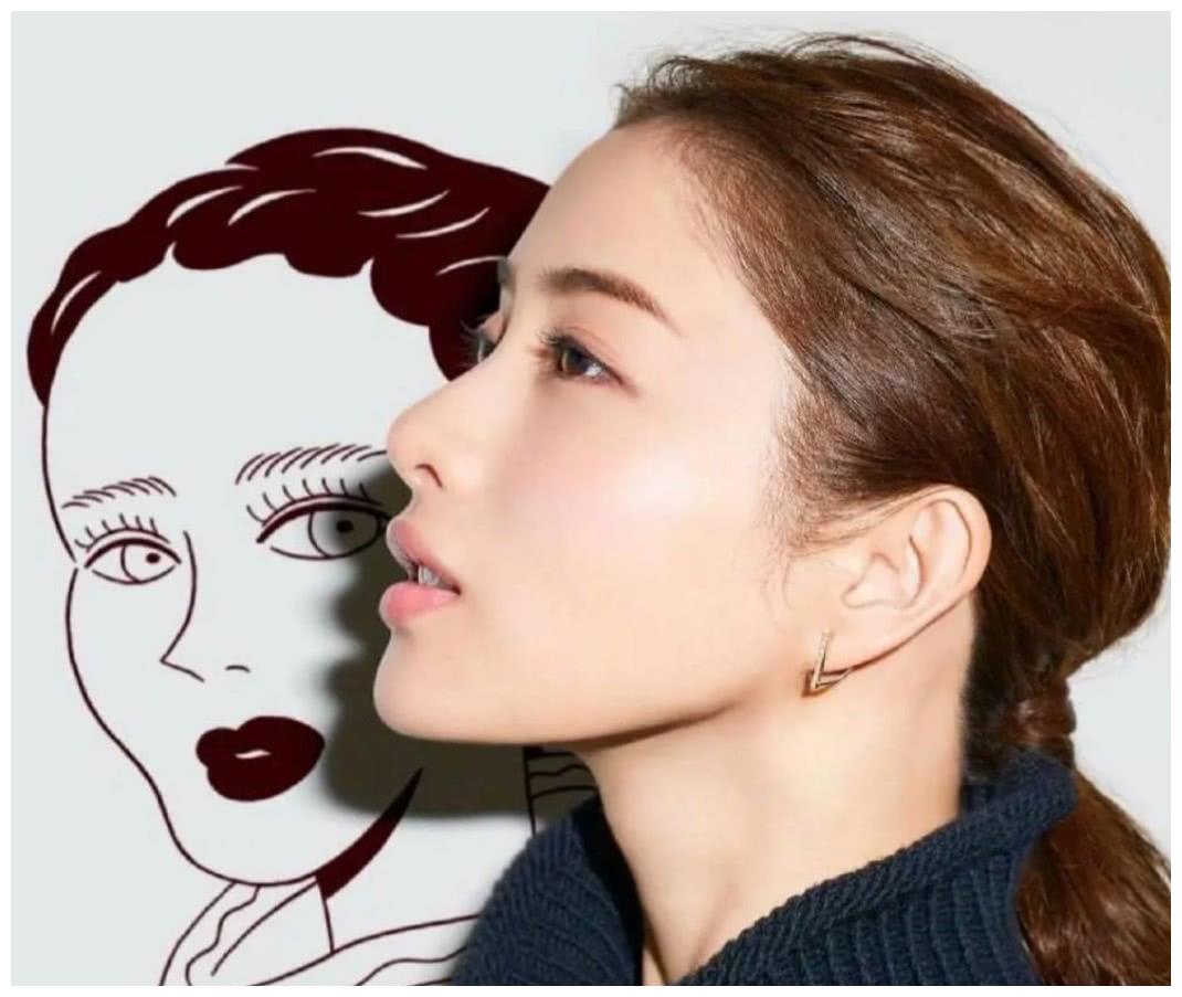 女明星为了美有多狠大s亲手剪掉自己的肉石原里美练出下颚线
