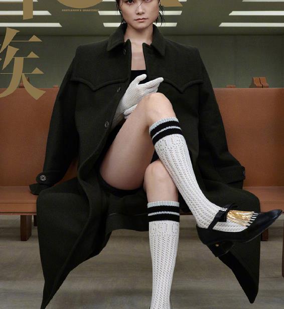 李宇春有女人味了!穿分体泳衣拍杂志,这身材谁顶得住