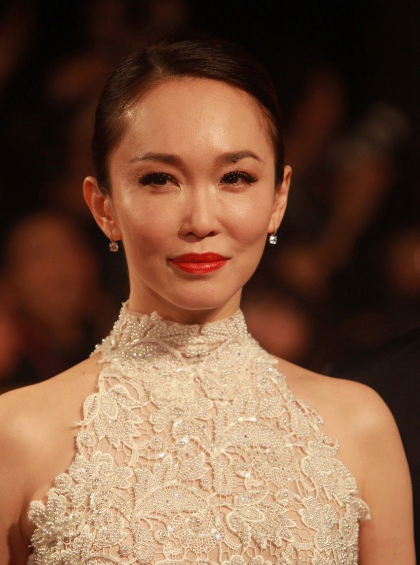 范文芳,新加坡演员,如今依旧美丽,身材保持得很好,很有女人味_高清
