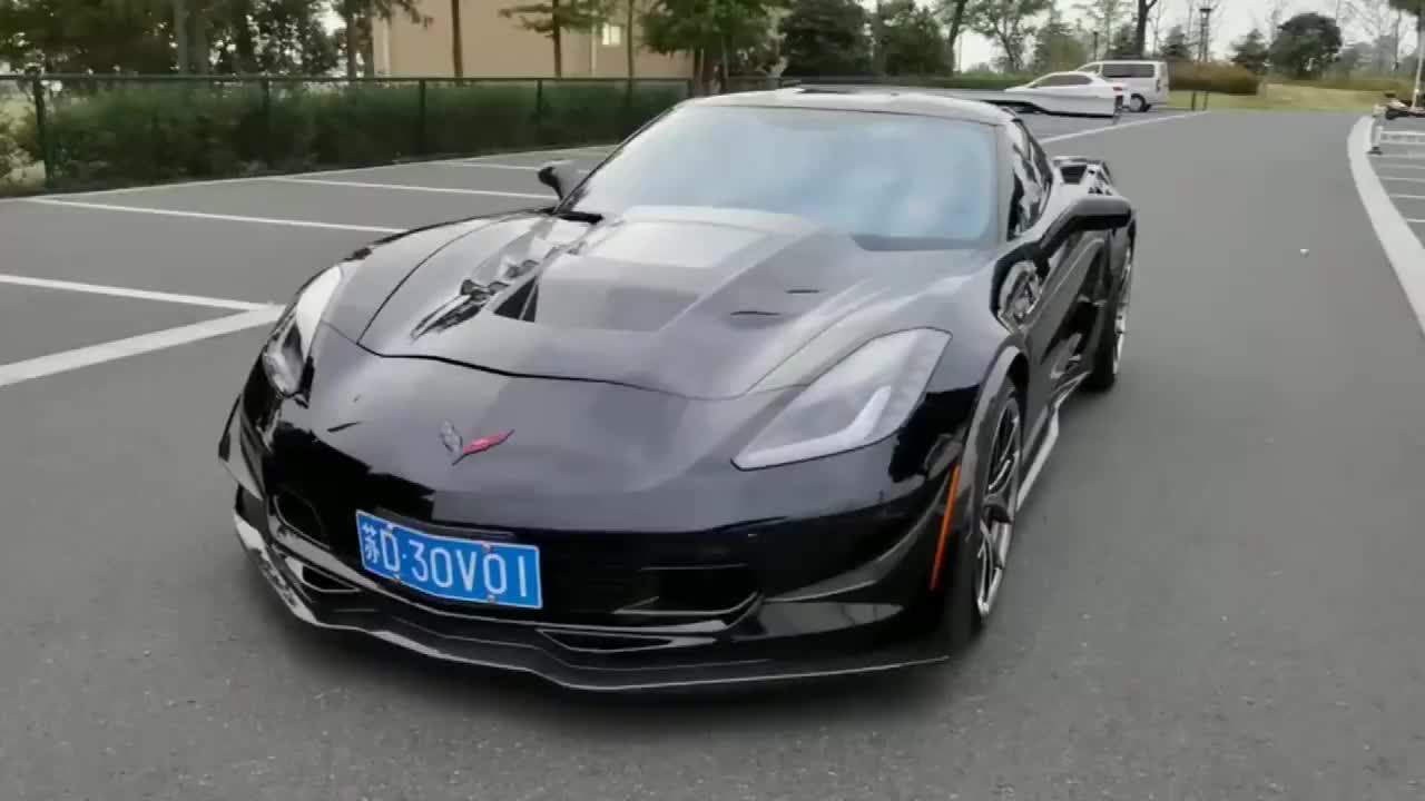 被路人以为是五菱跑车的美系国宝级超跑,声浪炸天,太霸气了!