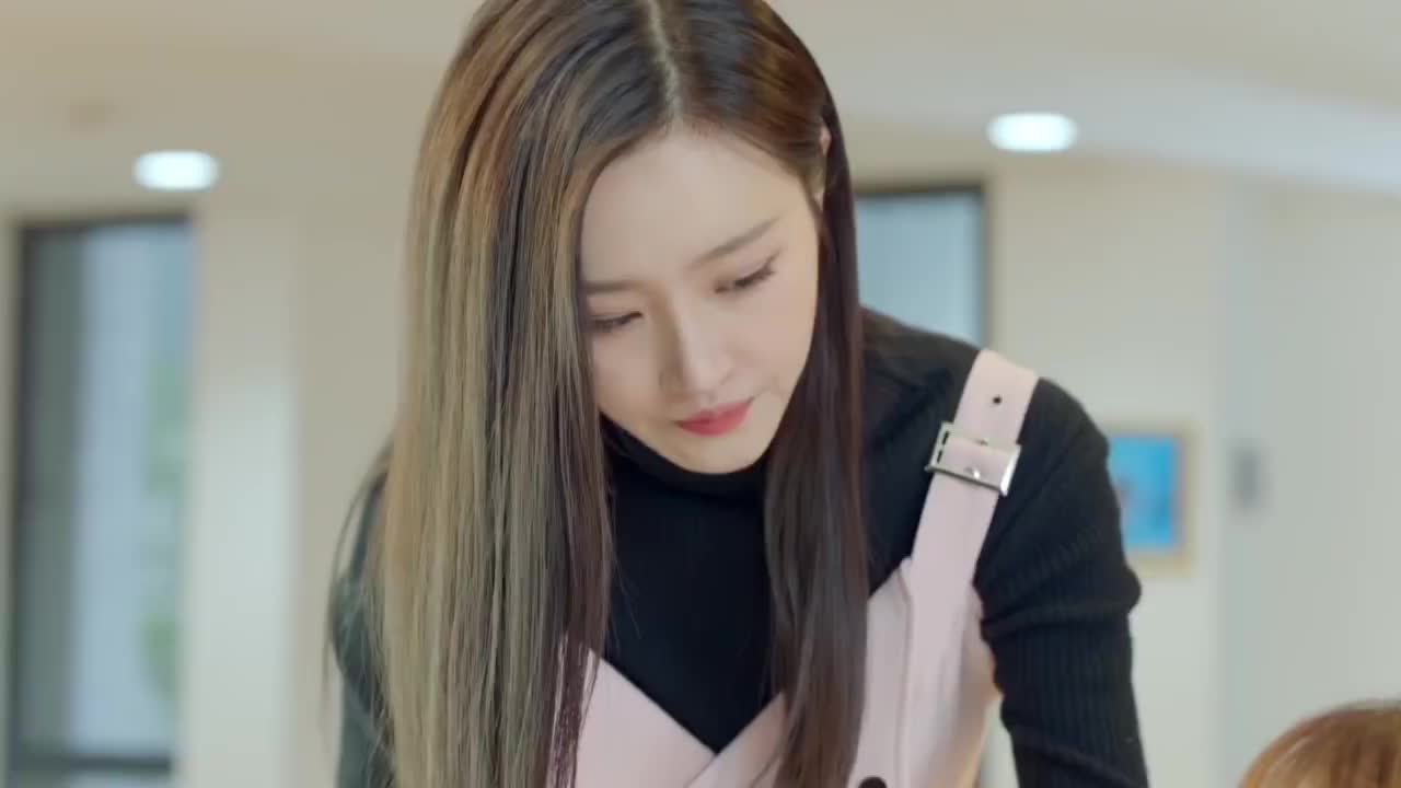 暗恋橘生淮南叶展颜樱花般娇嫩的脸上洋溢着灿烂的笑容