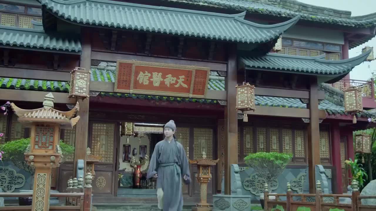 医馆笑传李佳航当大夫光是这出场就莫名好笑