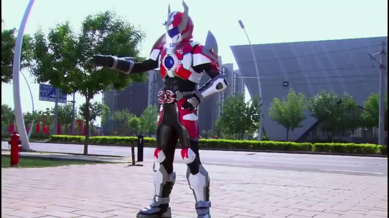 铠甲勇士刑天铠甲那么喜欢用掌莫非师承步惊云