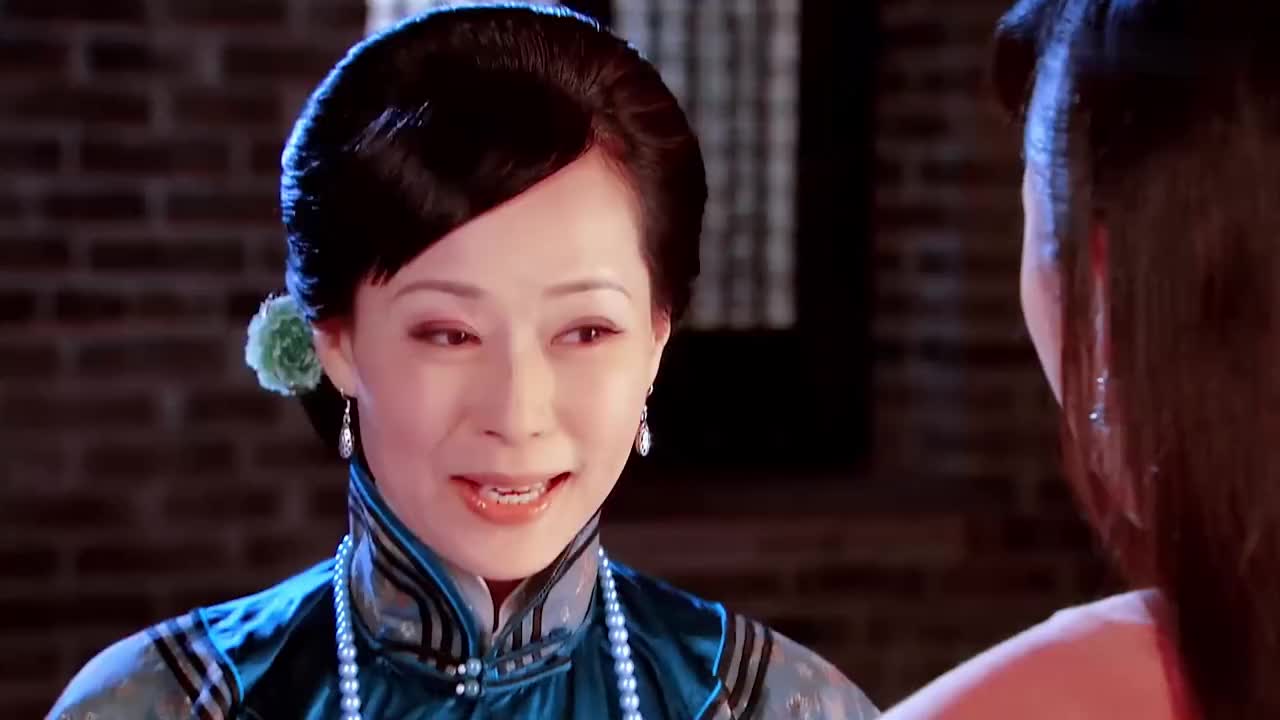 龙鼎风云姑娘反应太慢被人骂了都不知道真是太搞笑了