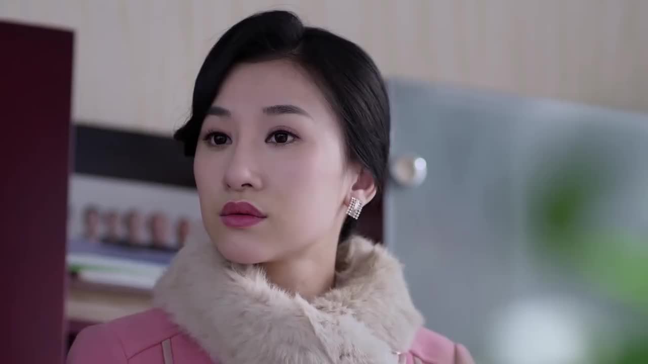 下一站婚姻总裁前妻找上门助理直接帮忙说是女朋友