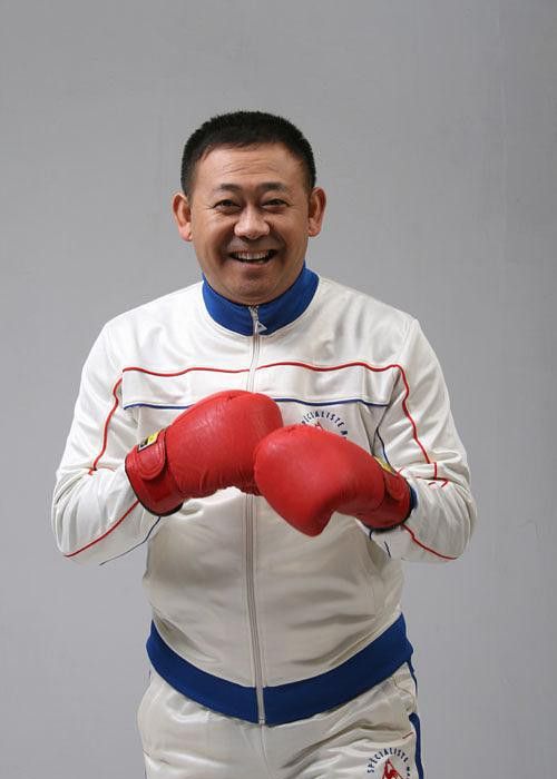 姜武:拥有非凡的气质,超高的颜值促使演技,随性穿搭帅极了!