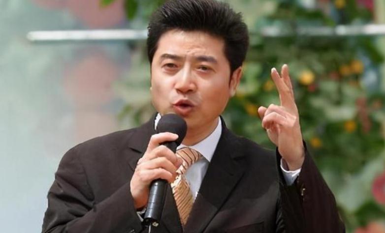 他是曾经的"央视一哥",莫名消失17年,如今竟然已成高官|央视|张政