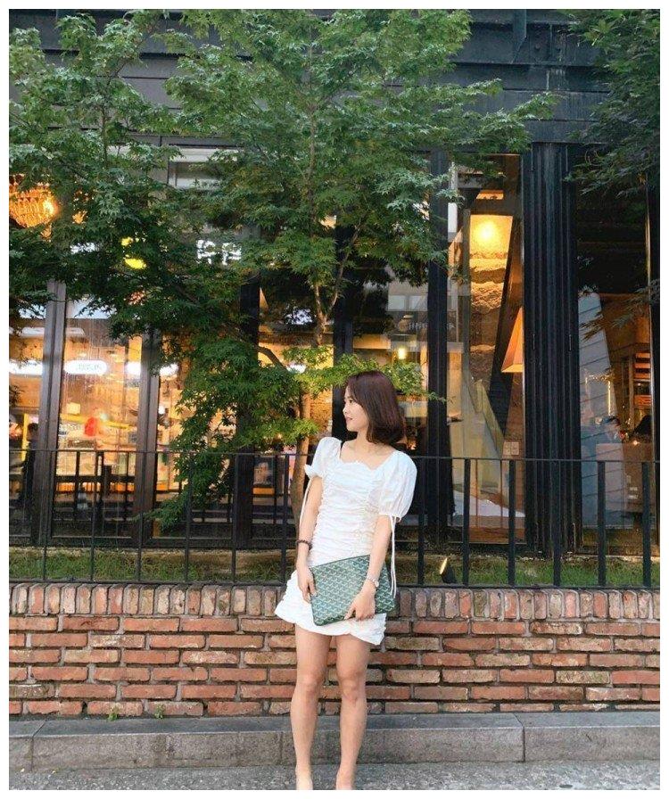 颜值这么高却选择踢球,韩国女足李玟娥,晒出近照美若天仙