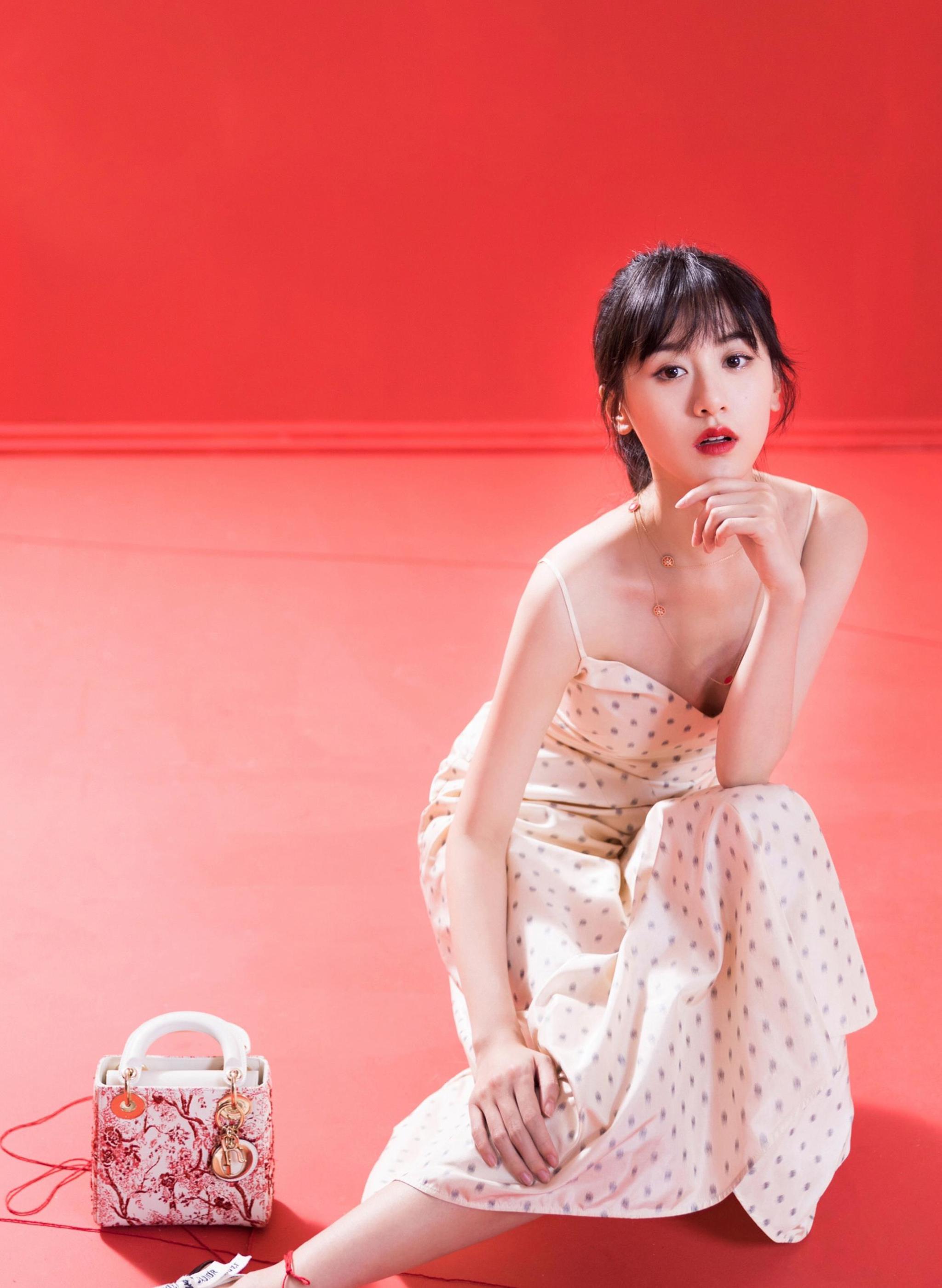 女神袁冰妍:第4946期气质潮流美图欣赏