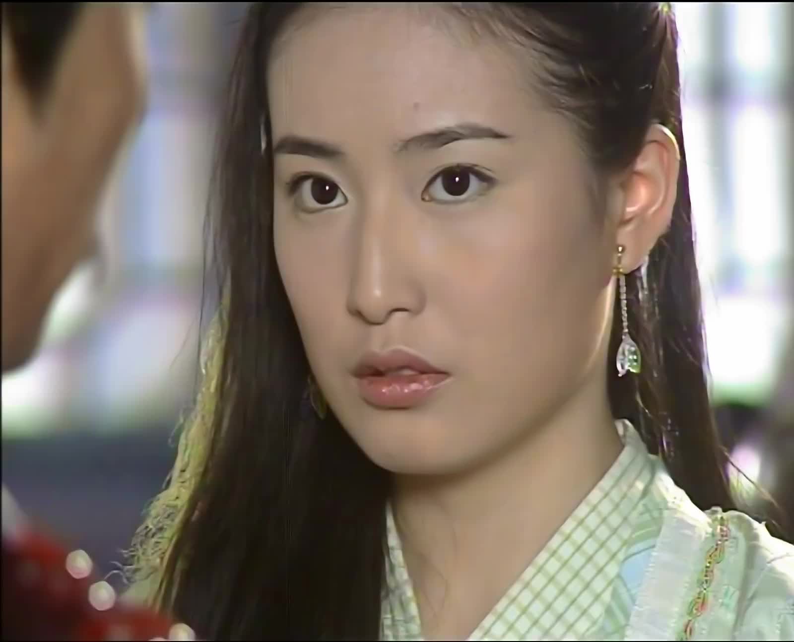 倚天杨不悔一番话说到心坎杨逍恼羞成怒怒扇一巴掌