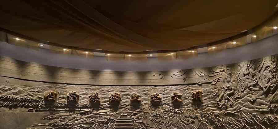 丝绸之路博物馆依世界最大地下画廊魏晋墓而建尽显文化风采
