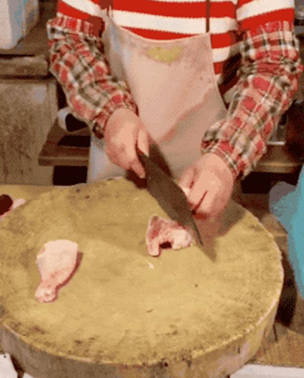 北方小伙第一次在南方市场买菜,付款后看到摊主傻眼了休闲区蓝鸢梦想 - Www.slyday.coM 北方小伙第一次在南方市场买菜,付款后看到摊主傻眼了休闲区蓝鸢梦想 - Www.slyday.coM