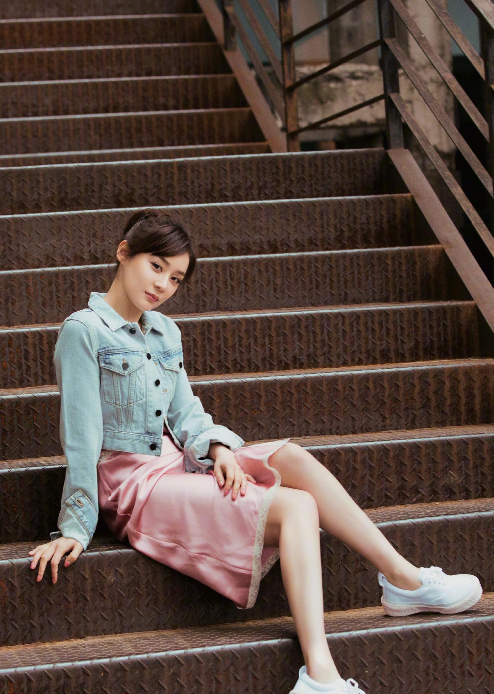 超美袁姗姗第4726期时尚潮流穿搭美图欣赏