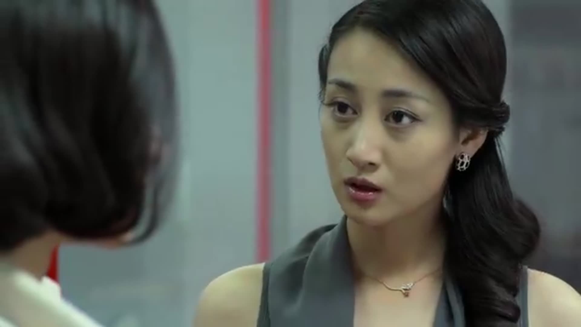 谎言的诱惑思雨上班迟到小叶王宏想要为难她她会怎么做