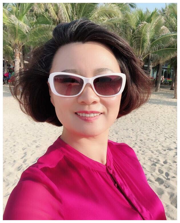 其实我更喜欢"永强娘"这个角色,众所周知,永强娘的扮演者是赵海燕.