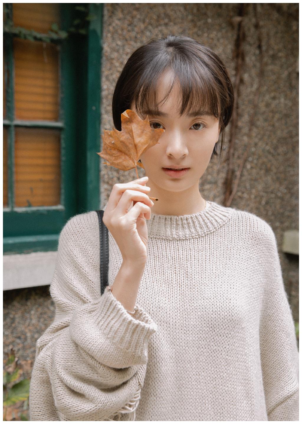 孙铱与神秘男深夜回家疑有新恋情,曾与林更新秦俊杰张嘉译传绯闻